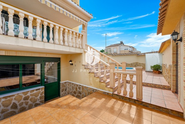Resale - Villa -
Algorfa - Inland