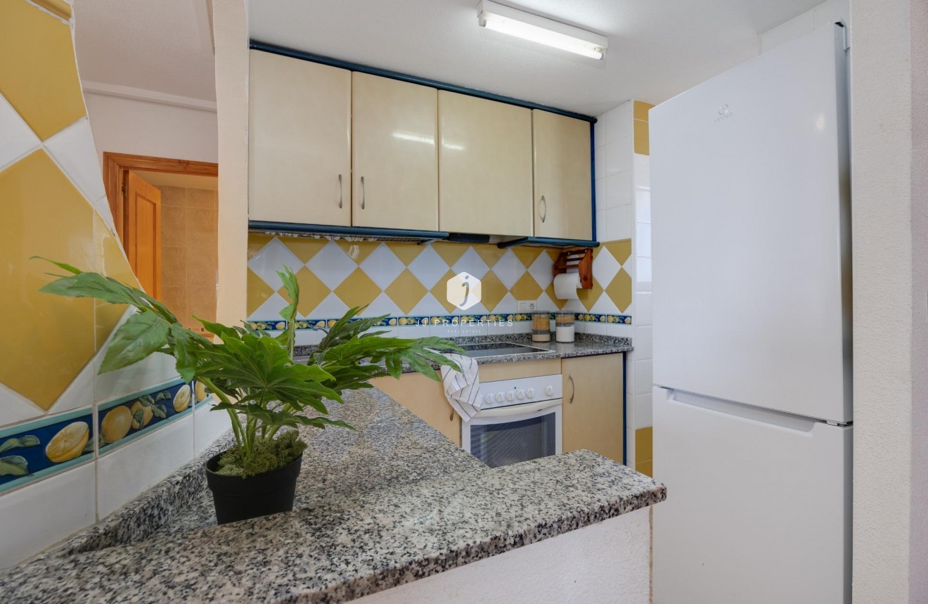 Resale - Apartment / flat -
Torrevieja - La veleta