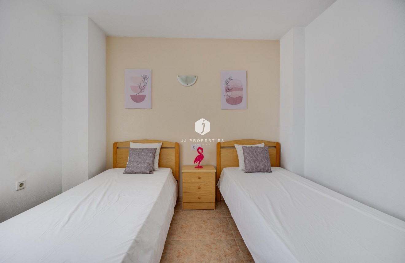 Resale - Apartment / flat -
Torrevieja - La veleta