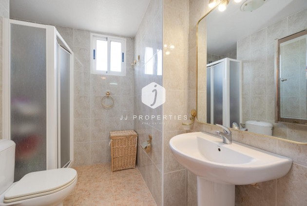 Resale - Apartment / flat -
Torrevieja - La veleta