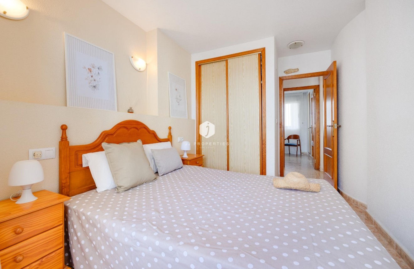 Resale - Apartment / flat -
Torrevieja - La veleta