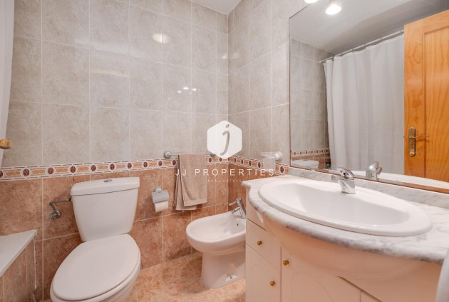 Resale - Apartment / flat -
Torrevieja - La veleta