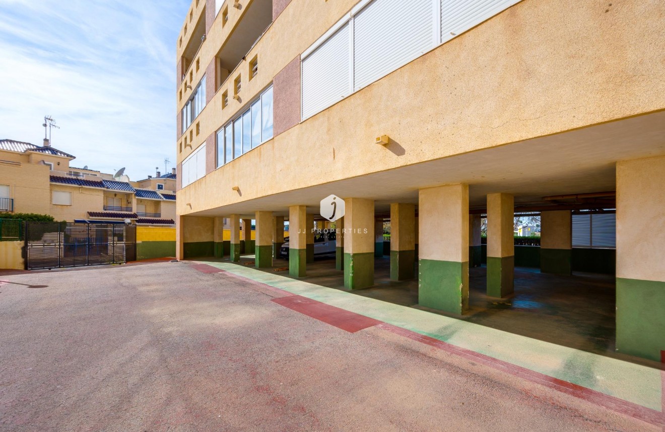 Resale - Apartment / flat -
Torrevieja - La veleta