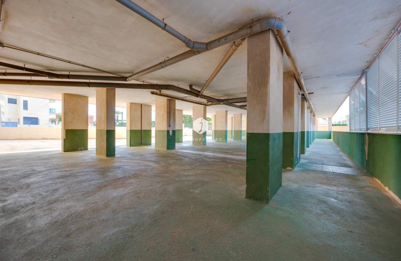 Resale - Apartment / flat -
Torrevieja - La veleta