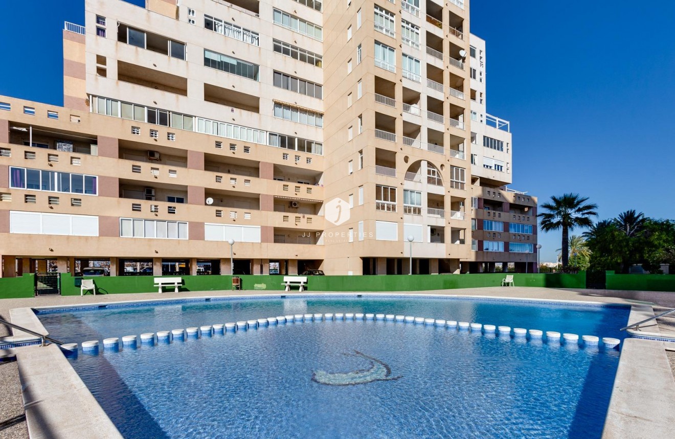 Resale - Apartment / flat -
Torrevieja - La veleta