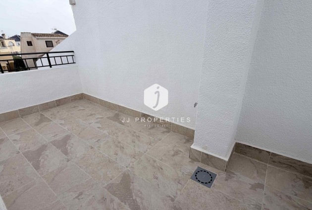 Resale - Chalet -
Torrevieja - Costa Blanca