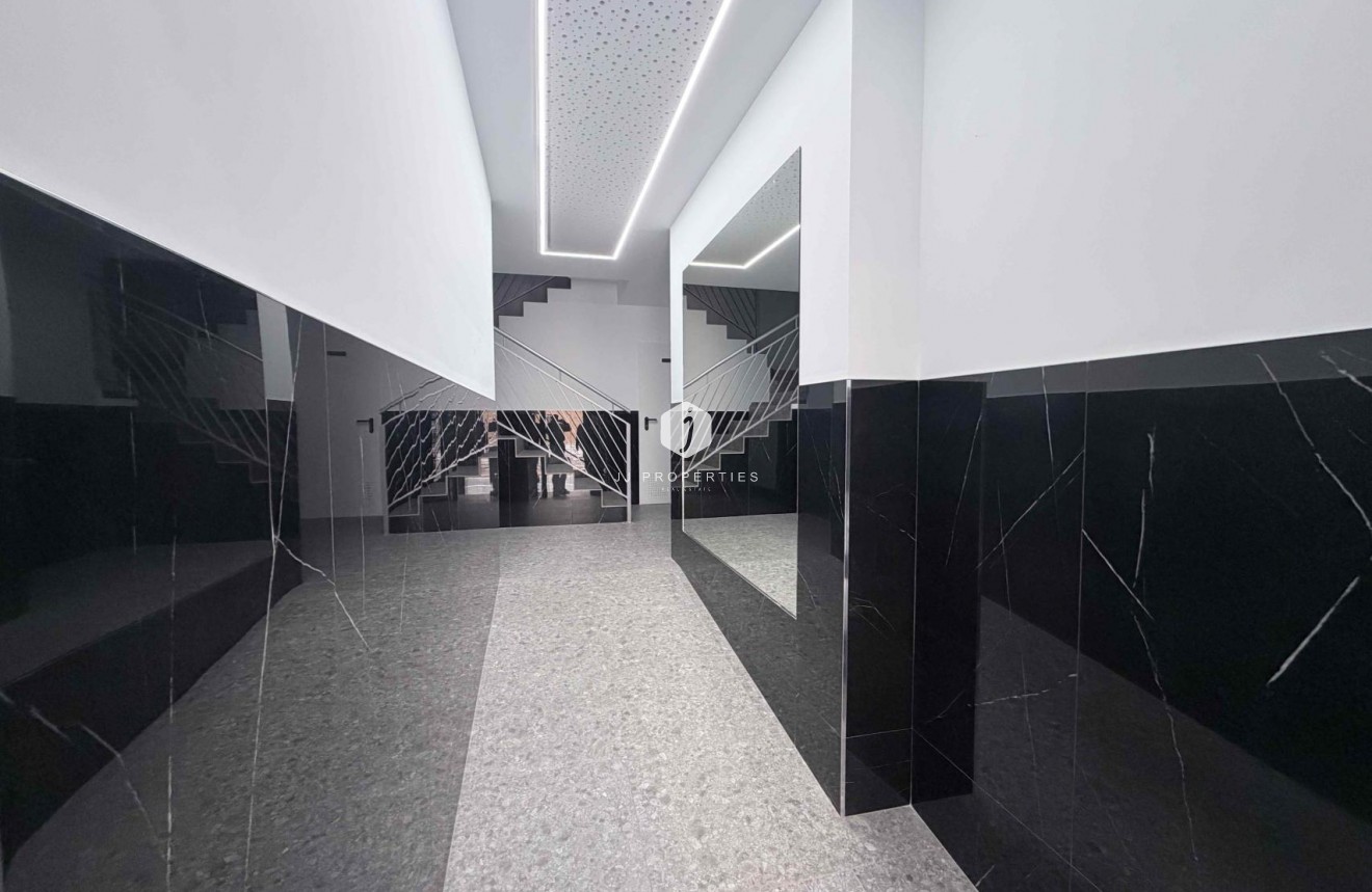 Resale - Apartment / flat -
Torrevieja - Costa Blanca