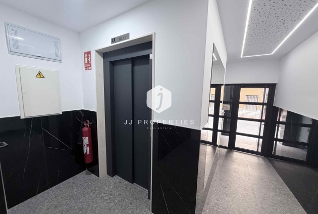 Resale - Apartment / flat -
Torrevieja - Costa Blanca