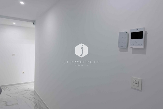 Resale - Apartment / flat -
Torrevieja - Costa Blanca