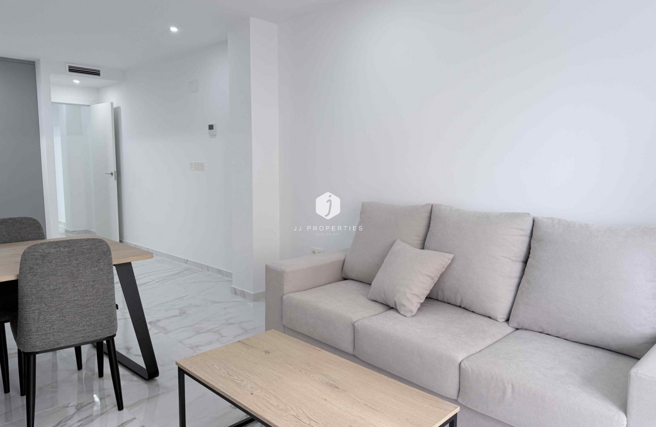 Resale - Apartment / flat -
Torrevieja - Costa Blanca