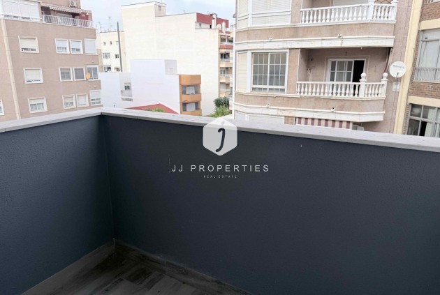 Resale - Apartment / flat -
Torrevieja - Costa Blanca