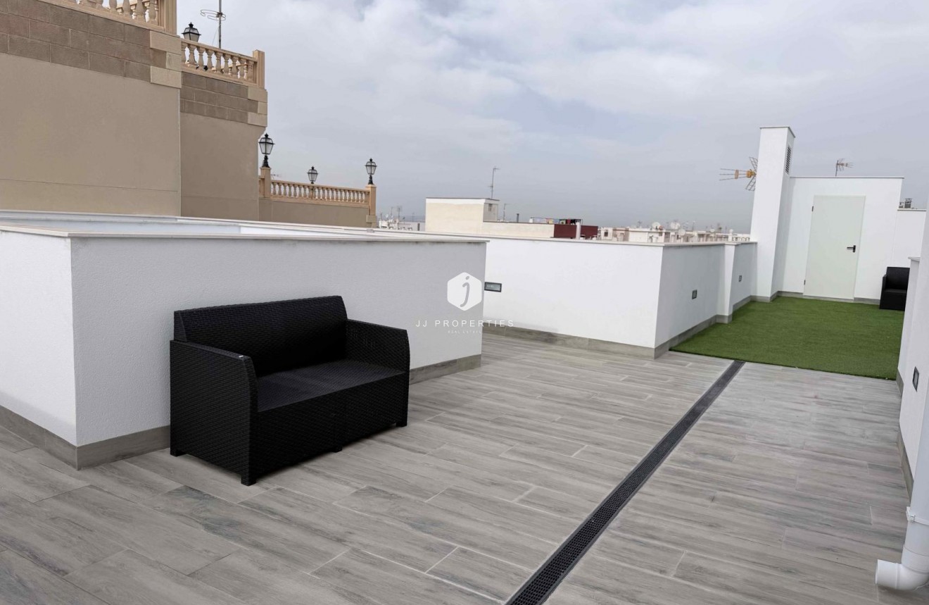 Resale - Apartment / flat -
Torrevieja - Costa Blanca