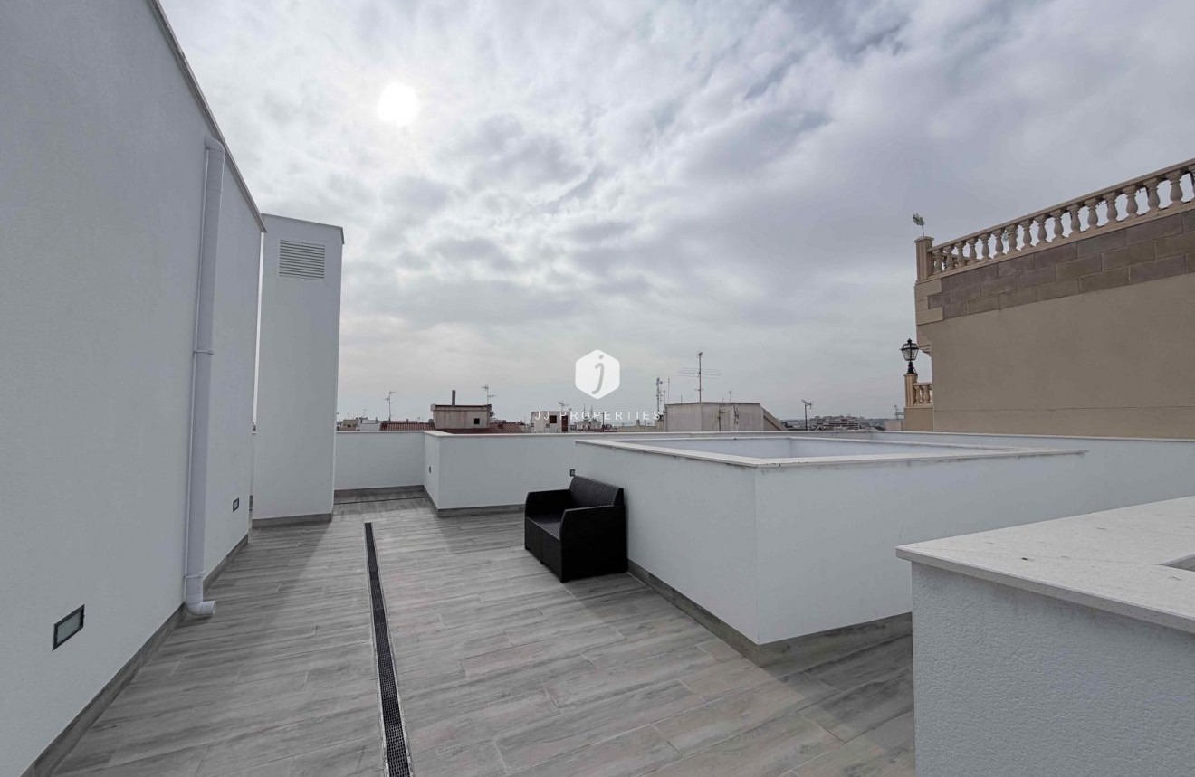 Resale - Apartment / flat -
Torrevieja - Costa Blanca