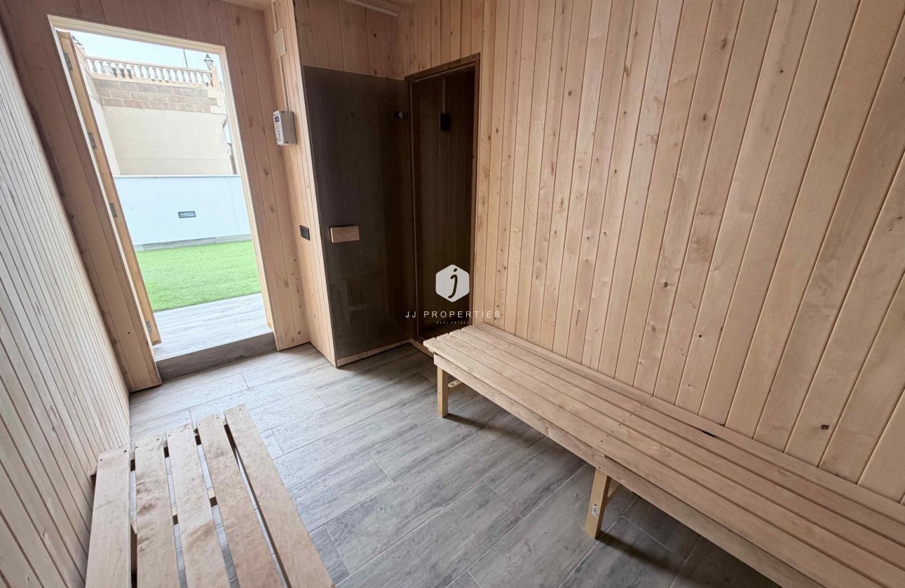 Resale - Apartment / flat -
Torrevieja - Costa Blanca