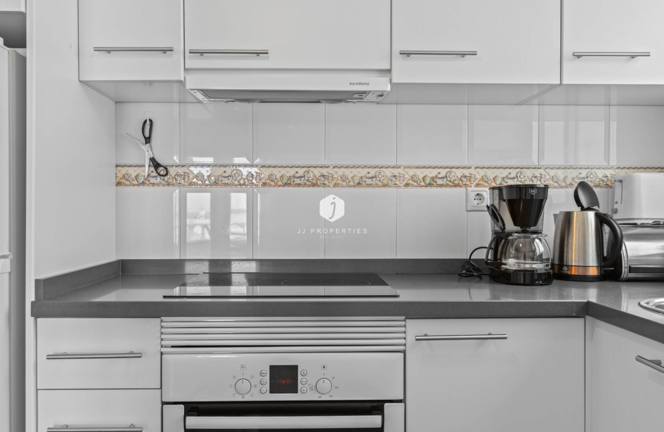 Resale - Apartment / flat -
Torrevieja - Costa Blanca