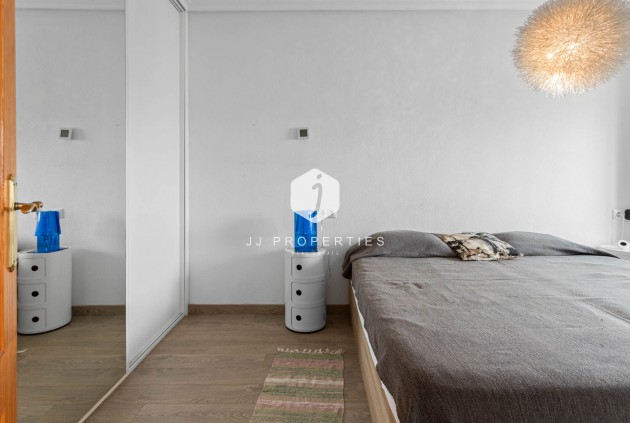 Resale - Apartment / flat -
Torrevieja - Costa Blanca