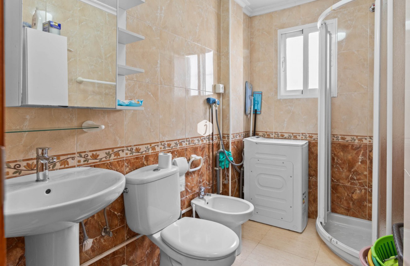 Resale - Apartment / flat -
Torrevieja - Costa Blanca