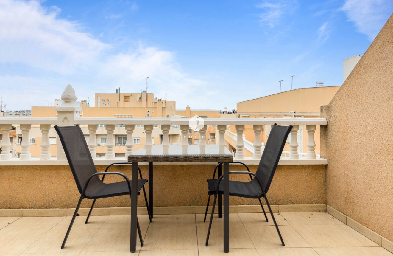 Resale - Apartment / flat -
Torrevieja - Costa Blanca