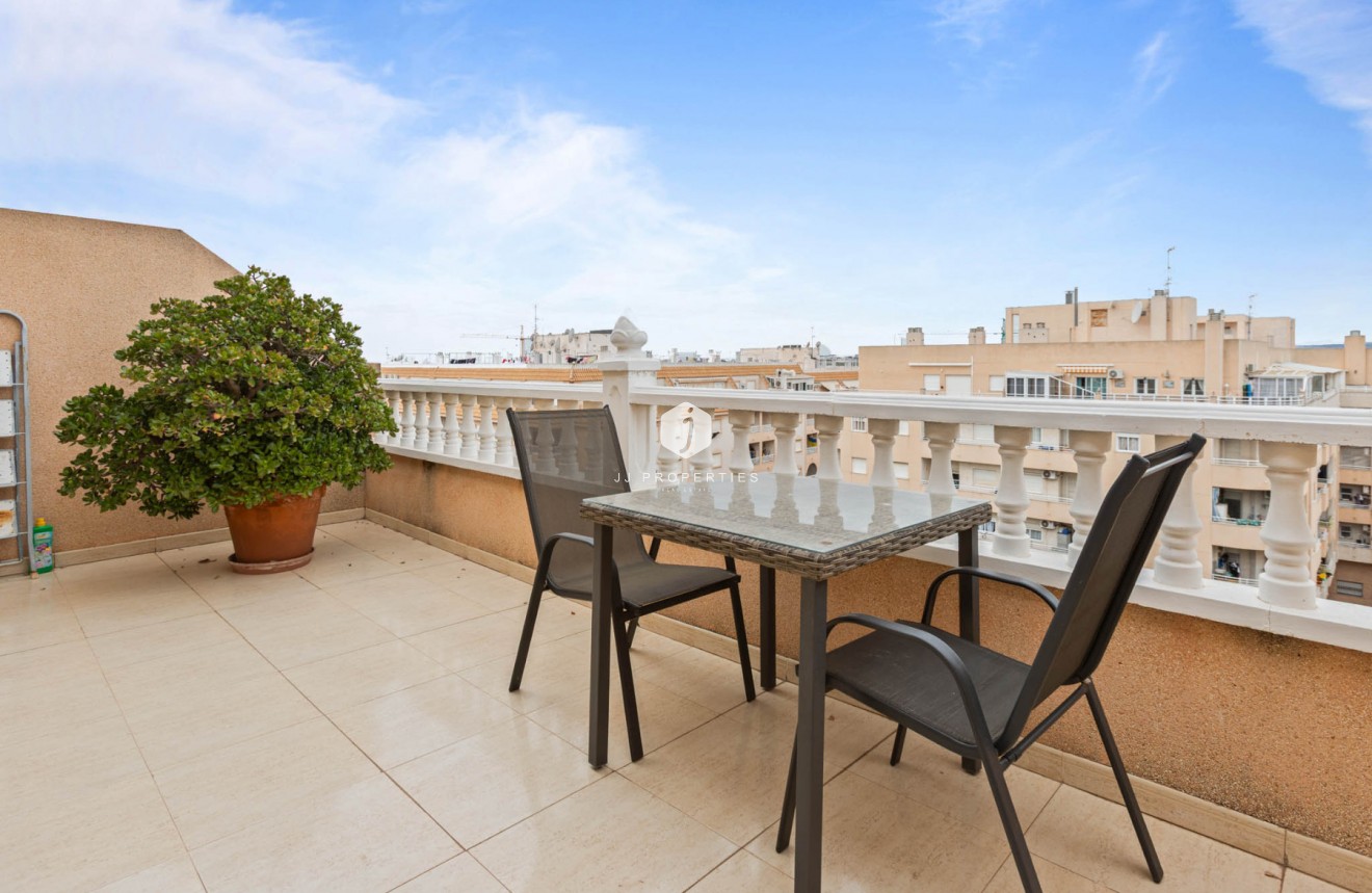 Resale - Apartment / flat -
Torrevieja - Costa Blanca