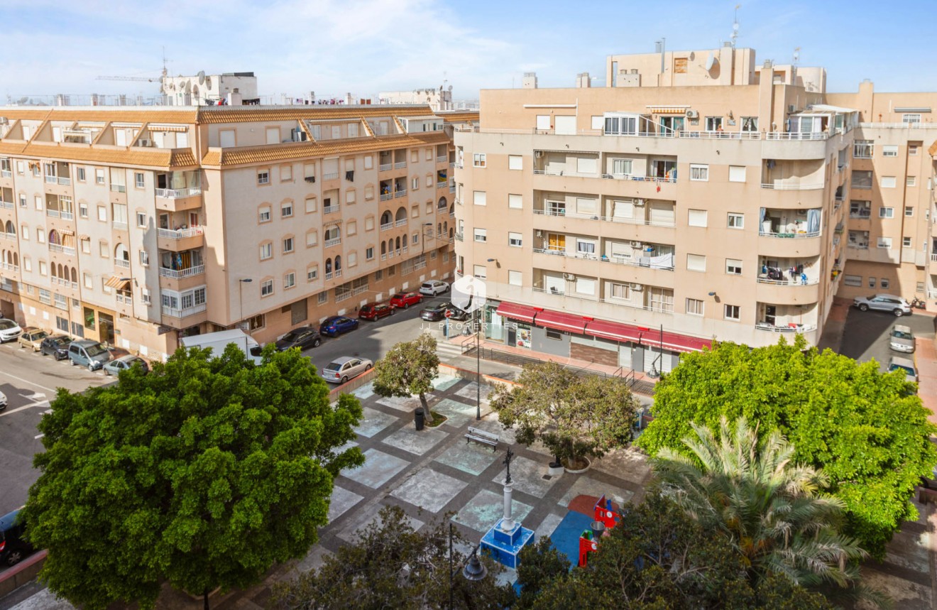 Resale - Apartment / flat -
Torrevieja - Costa Blanca