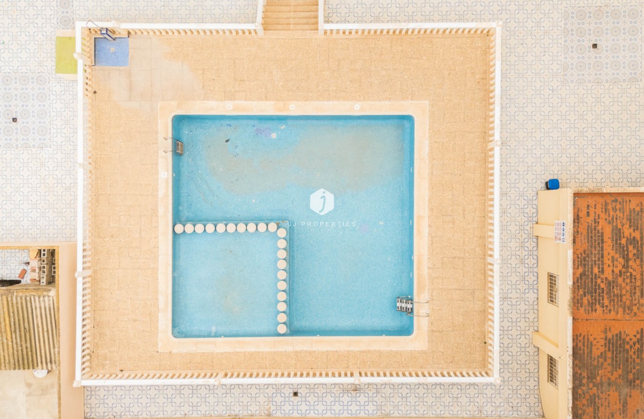 Resale - Apartment / flat -
Torrevieja - Costa Blanca