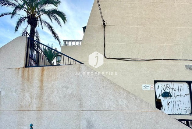 Resale - Duplex -
Torrevieja - La Mata