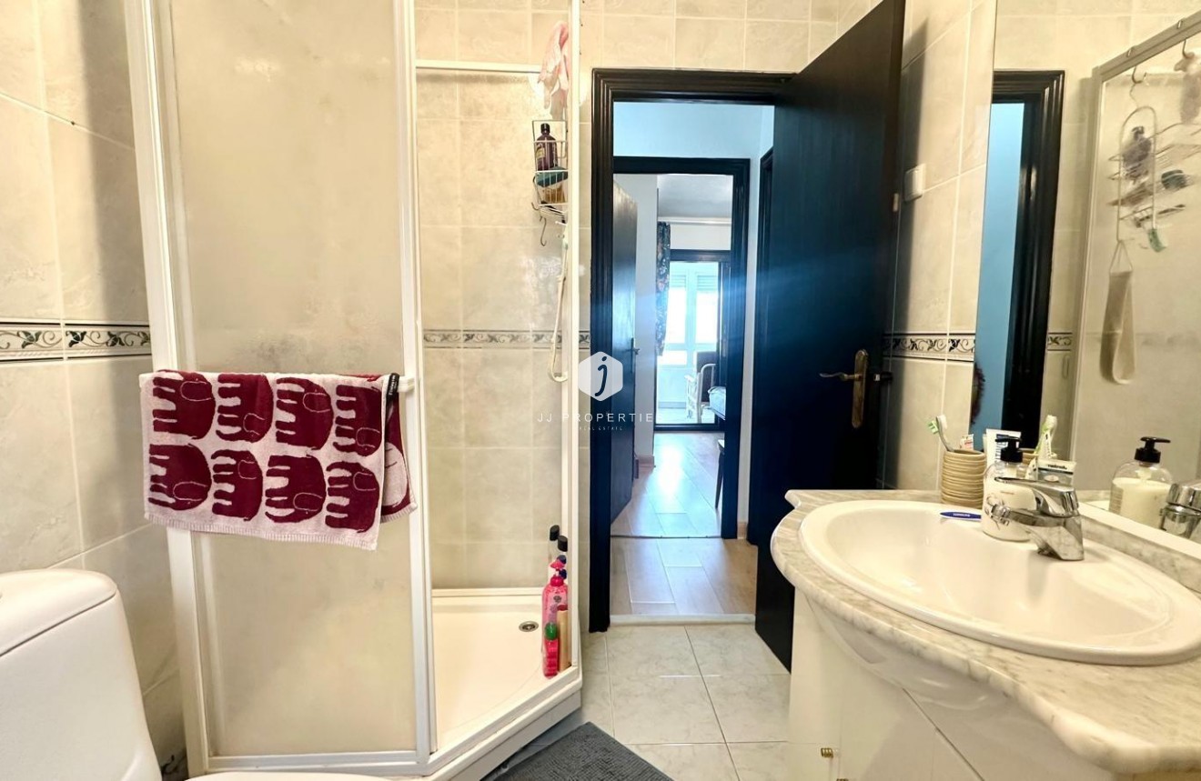 Resale - Duplex -
Torrevieja - La Mata