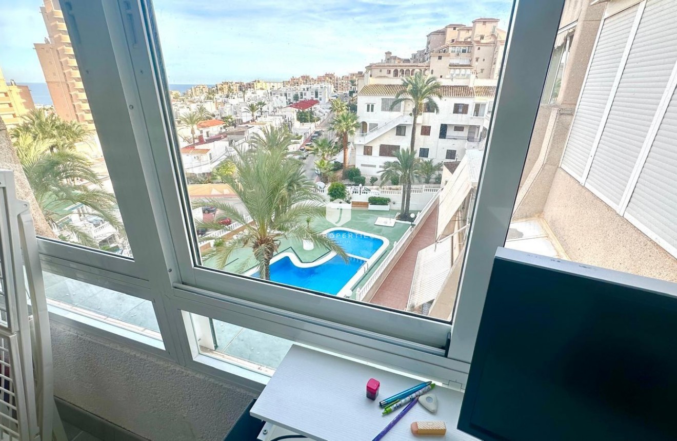 Resale - Duplex -
Torrevieja - La Mata