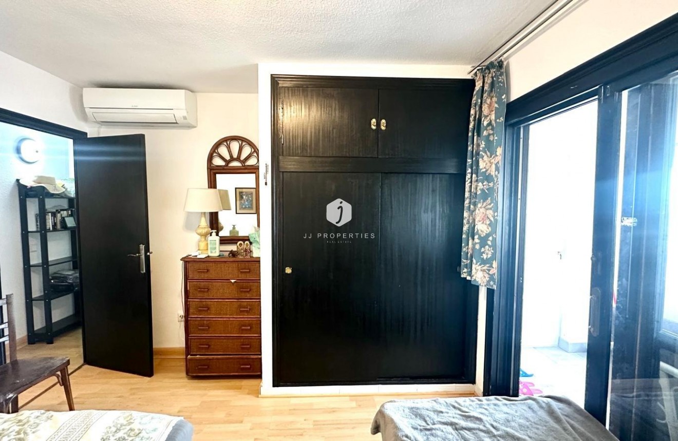 Resale - Duplex -
Torrevieja - La Mata