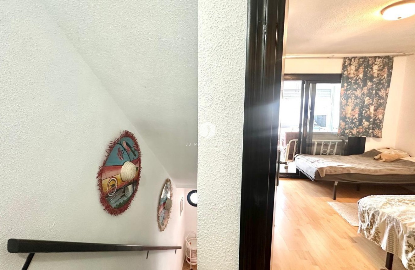 Resale - Duplex -
Torrevieja - La Mata