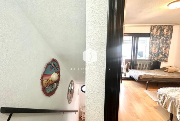 Resale - Duplex -
Torrevieja - La Mata