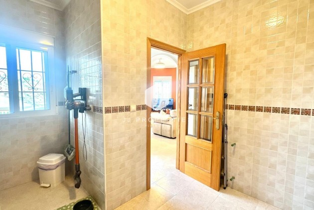 Resale - Villa -
Bigastro - Comunidad Valenciana