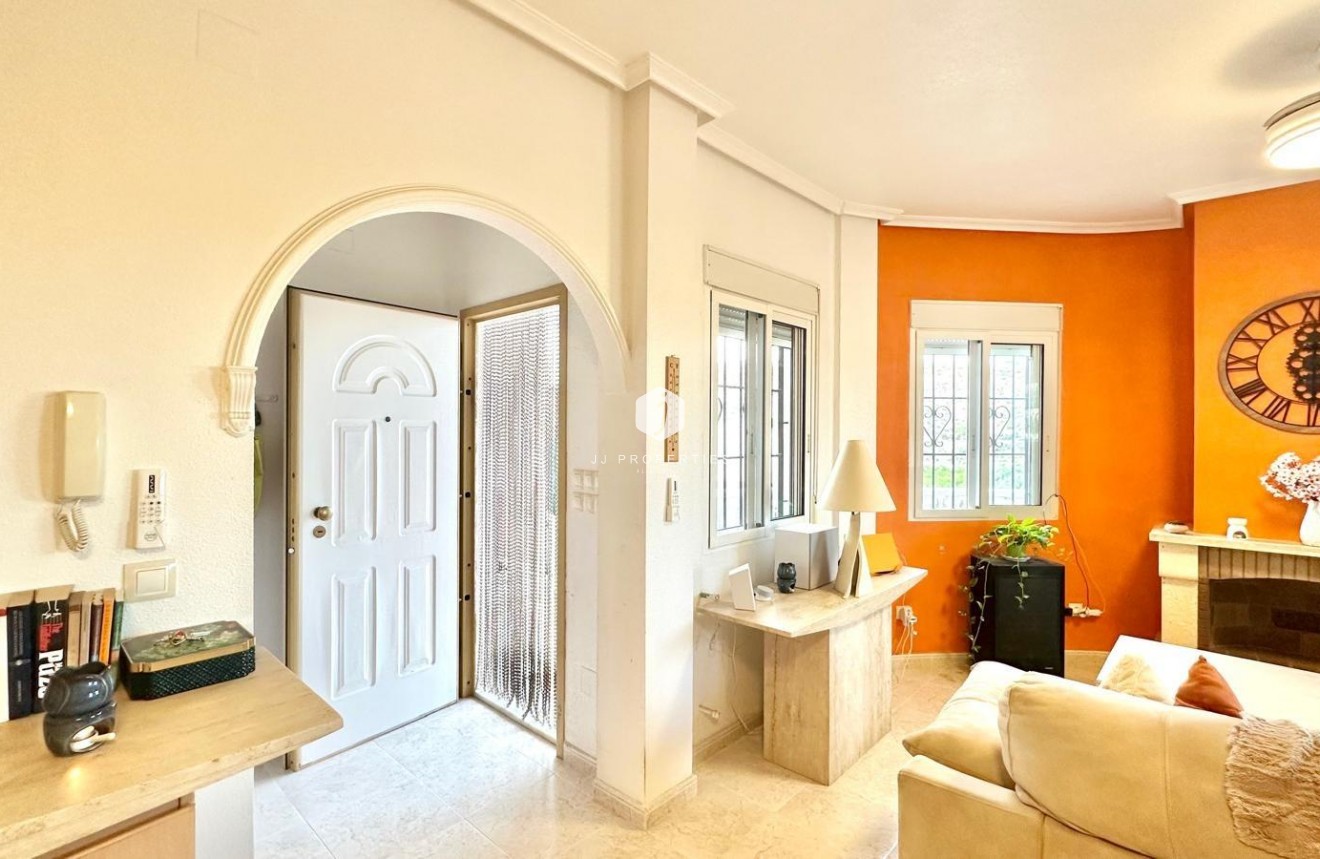 Resale - Villa -
Bigastro - Comunidad Valenciana