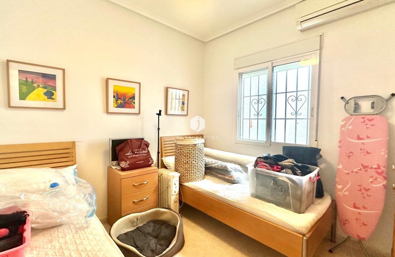 Resale - Villa -
Bigastro - Comunidad Valenciana