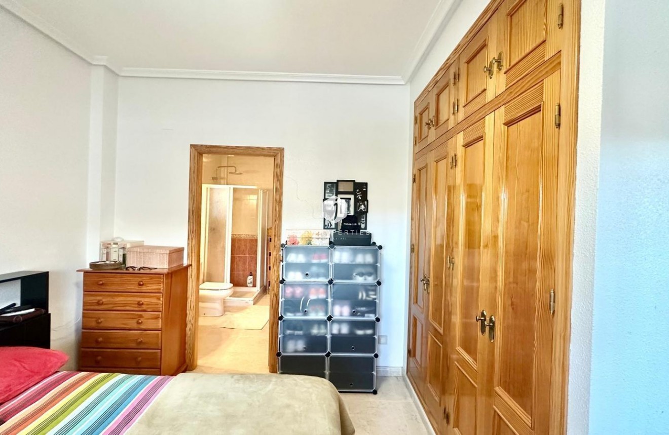 Resale - Villa -
Bigastro - Comunidad Valenciana