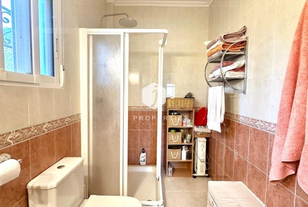 Resale - Villa -
Bigastro - Comunidad Valenciana