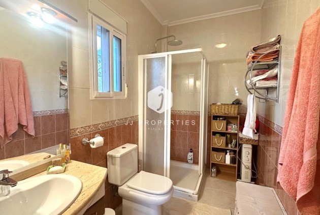 Resale - Villa -
Bigastro - Comunidad Valenciana