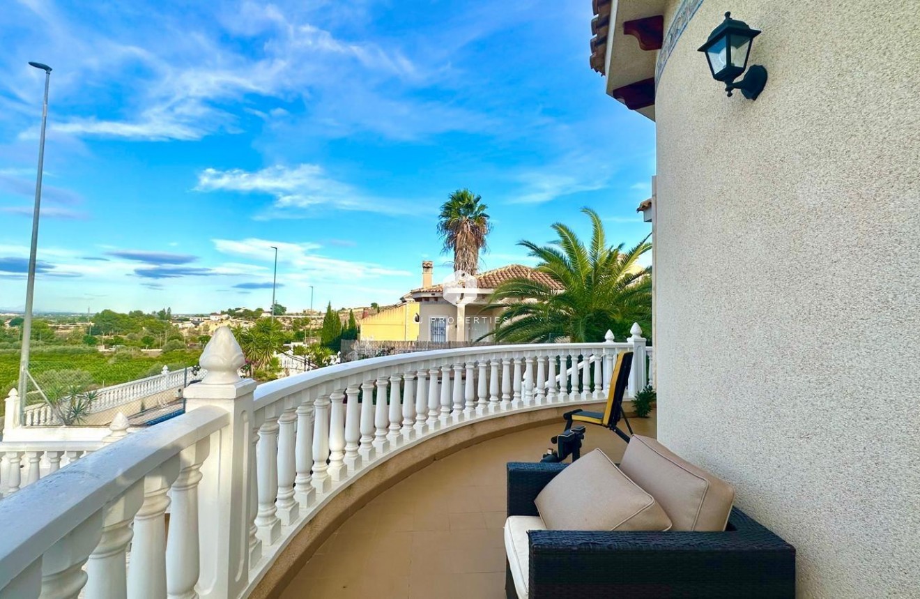 Resale - Villa -
Bigastro - Comunidad Valenciana