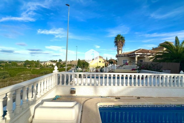 Resale - Villa -
Bigastro - Comunidad Valenciana