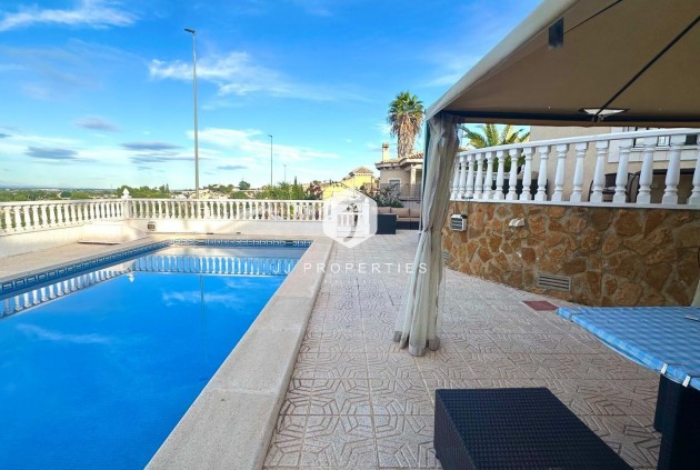 Resale - Villa -
Bigastro - Comunidad Valenciana