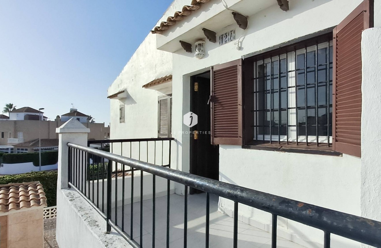 Resale - Apartment / flat -
Torrevieja - Aguas Nuevas 2