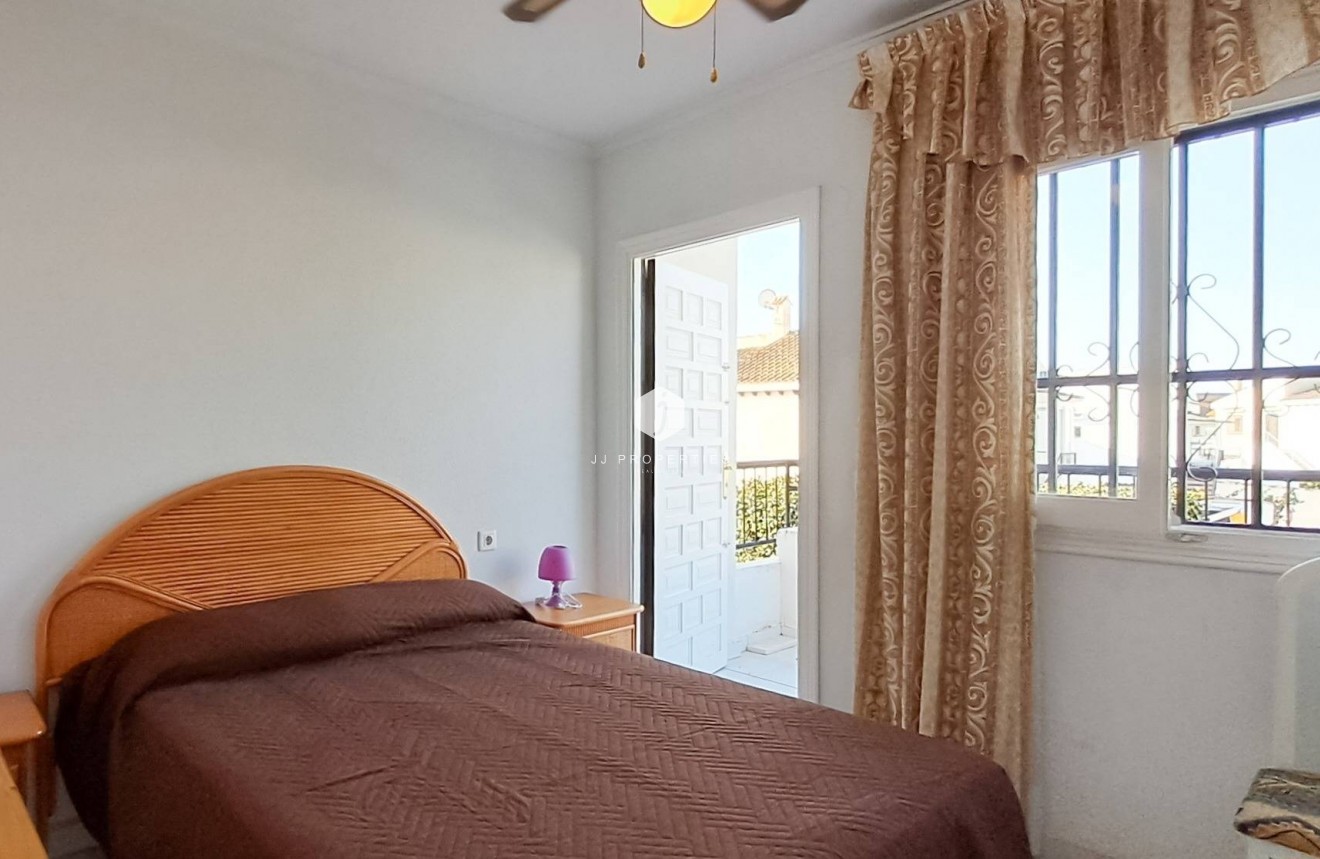 Resale - Apartment / flat -
Torrevieja - Aguas Nuevas 2