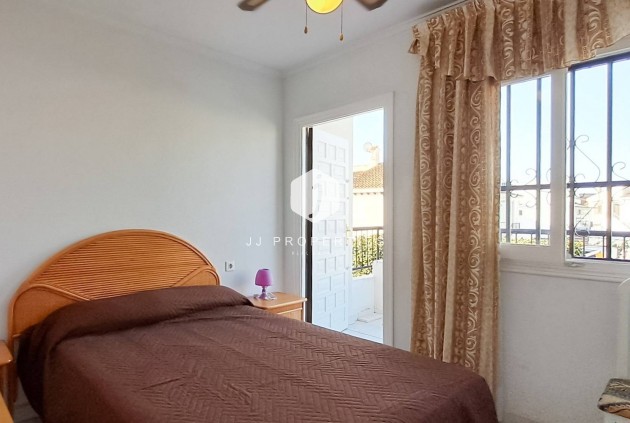 Resale - Apartment / flat -
Torrevieja - Aguas Nuevas 2