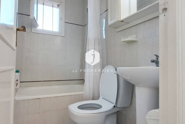 Resale - Apartment / flat -
Torrevieja - Aguas Nuevas 2