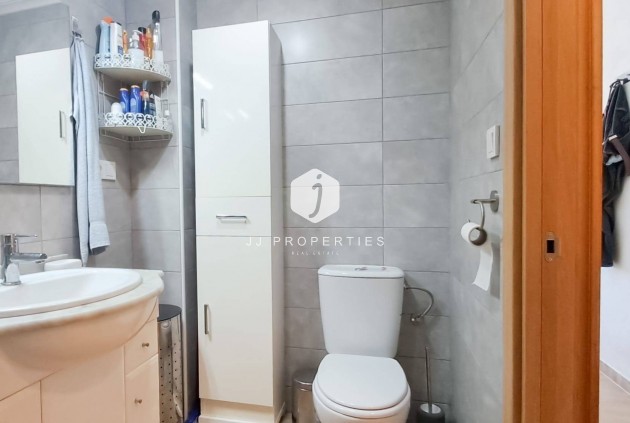 Resale - Apartment / flat -
Torrevieja - Parque Acuático - Sector 25