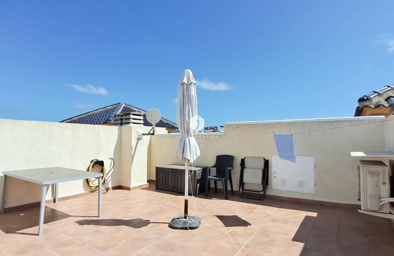 Resale - Apartment / flat -
Torrevieja - Parque Acuático - Sector 25