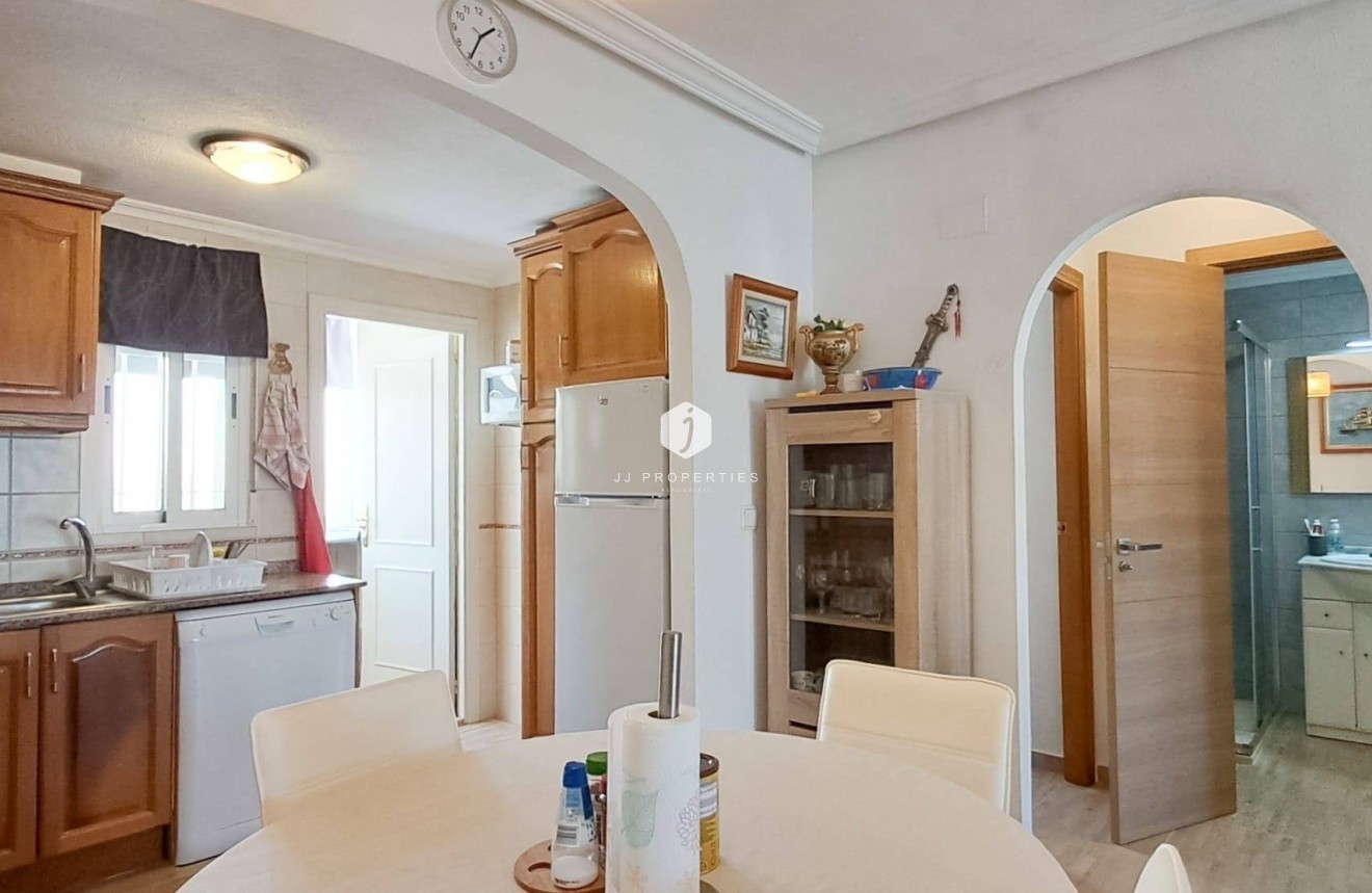 Resale - Apartment / flat -
Torrevieja - Parque Acuático - Sector 25