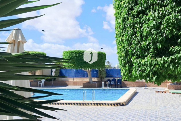 Resale - Apartment / flat -
Torrevieja - Parque Acuático - Sector 25