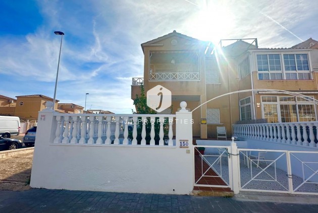 Resale - Bungalow -
Torrevieja - Playa de los Locos