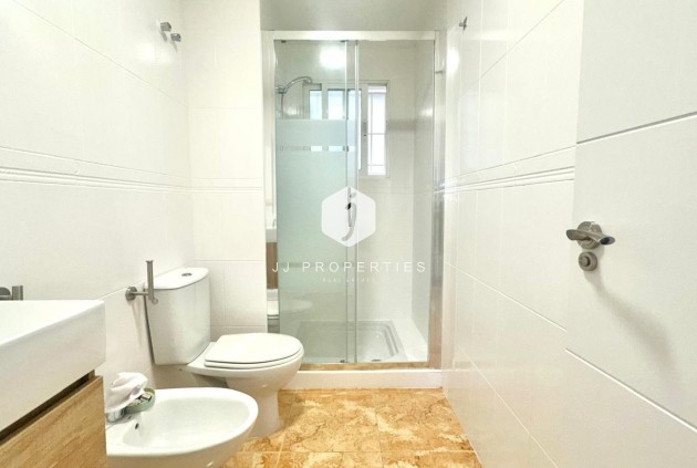 Resale - Bungalow -
Torrevieja - Playa de los Locos